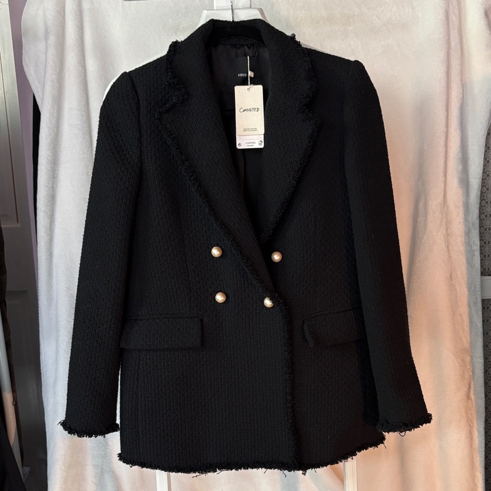 Mango Elegant Black Blazer with Gold Accents